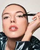 Bobbi Brown Long-Wear Cream Shadow Stick - Долговременные тени для век в карандаше оттенок Moonstone, 1 g — фото 6