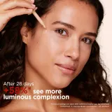 Clarins Skin Illusion Natural Hydrating Foundation - Розовое освещение увлажняющий тональный крем SPF 15, 30 мл, оттенок 115 — фото 3