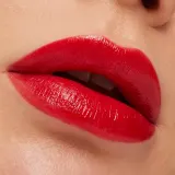 MAC Cosmetics MACximal Sleek Satin Lipstick - Кремовая помада увлажняющая оттенок Left on Red, 3 g — фото 4