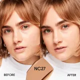 MAC Cosmetics Studio Fix Fluid SPF 15 24HR Matte Foundation + Oil Control - Тональная основа матирующая SPF 15 оттенок NC27, 30 ml — фото 3