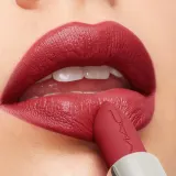 MAC Cosmetics MACximal Silky Matte Lipstick - Матовая помада оттенок Forever Curious, 3 g — фото 3