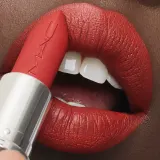 MAC Cosmetics MACximal Silky Matte Lipstick - Матовая помада оттенок Chili, 3 g — фото 5