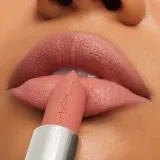 MAC Cosmetics MACximal Silky Matte Lipstick - Матовая помада, 3 г, оттенок Velvet Teddy — фото 4