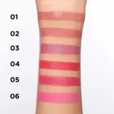 Eveline Cosmetics Kiss Me Quick! - Увлажняющая помада с матовым финишем, 4 г, оттенок 06 — фото 3