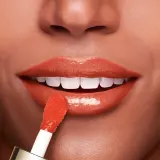 Clarins Lip Comfort Oil - Блеск для губ с увлажняющим действием, 7 мл, оттенок 05 apricot — фото 3