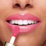 Clarins Lip Comfort Oil - Блеск для губ с увлажняющим действием оттенок 02 raspberry, 7 ml — фото 4