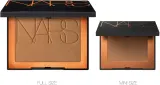 NARS MINI Laguna Bronzing Powder - Пудра для скульптурирования и бронзирования мини, 3 г, оттенок LAGUNA 06 — фото 6