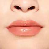 Shiseido ColorGel LipBalm - Тонирующий бальзам для губ с увлажняющим действием оттенок 102 Narcissus (apricot), 2 g — фото 4
