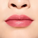 Shiseido ColorGel LipBalm - Тонирующий бальзам для губ с увлажняющим действием оттенок 107 Dahlia (rose), 2 g — фото 4