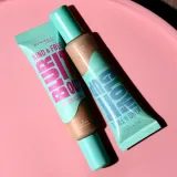 Rimmel Kind & Free Blur It Out - Легкий увлажняющий тональный крем, 30 мл, оттенок 201 Classic Beige — фото 2