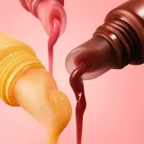 OLEHENRIKSEN Pout Preserve Peptide Lip Treatment - Увлажняющий блеск для губ оттенок Cocoa Crème, 12 ml — фото 3