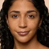 Bobbi Brown Weightless Skin Foundation SPF 15 - Тональная основа: травяной подклад с увлажняющим действием оттенок Cool Honey, 30 ml — фото 4
