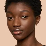Bobbi Brown Weightless Skin Foundation SPF 15 - Тональная основа: травяной подклад с увлажняющим действием оттенок Cool Walnut, 30 ml — фото 4