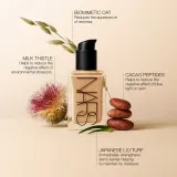 NARS Light Reflecting Foundation - Тональная основа для естественного сияния, 30 мл, оттенок VANUATU — фото 8