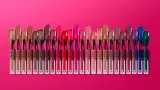NYX Professional Makeup Shine Loud High Shine Lip Color - Помада для губ с высоким блеском, 6 мл, оттенок 17 - Rebel In Red — фото 4