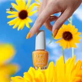 OPI Nature Strong - Лак для ногтей Give a Garnet, 15 мл, оттенок Bee the Change — фото 3
