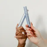 Lumene Nordic Makeup Blueberry Sensitive - Уходовая тушь для ресниц для чувствительных глаз оттенок Black, 9 ml — фото 2