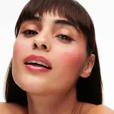 MAC Cosmetics Glow Play Blush - Розовый хайлатер для скул оттенок Heat Index, 7 g — фото 3