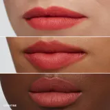 Bobbi Brown Luxe Matte Liquid Lipstick - Долговременная матовая помадка в жидкой форме, 6 мл, оттенок Downtime — фото 3