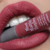 theBalm Meet Matt(e) Hughes Long Lasting Liquid Lipstick - Долговременная жидкая помада оттенок Confident, 7 ml — фото 3