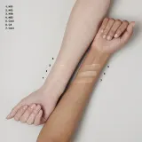 MAC Cosmetics Studio Radiance Serum-Powered Foundation - Подклад навилжающий, 30 мл, оттенок NC35 — фото 8