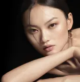 GUERLAIN Parure Gold Skin Control - Матирующий компактный тональный фонд., 8 г, оттенок 0,5N Neutral — фото 8