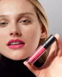 NOBEA Day-to-Day Matte Liquid Lipstick - Матовая жидкая помада оттенок Raspberry Red #M06, 7 ml — фото 8