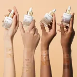 Clarins Tinted Oleo-Serum - Тональная основа: масляная сыворотка для выравнивания тона кожи. оттенок 05, 30 ml — фото 4