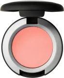 MAC Cosmetics Powder Kiss Soft Matte Eye Shadow - Тени для век оттенок Strike a Pose, 1 g — фото 3