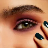 MAC Cosmetics Powder Kiss Soft Matte Eye Shadow - Тени для век оттенок Ripened, 1 g — фото 4