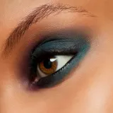 MAC Cosmetics Powder Kiss Soft Matte Eye Shadow - Тени для век оттенок GoотJeans, 1 g — фото 5