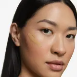 Inglot Skin Focused Care Face Foundation SPF 50 - Тональная основа с защитой SPF 50 оттенок Medium Olive, 30 ml — фото 3