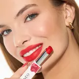NEO MAKE UP Intense Serum No Transfer Lipstick - Трендовая помада с матовым эффектом, 3 г, оттенок 01 Red Carpet Lips — фото 2