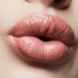 MAC Cosmetics Lipglass - Блеск для губ, 3 мл, оттенок Lust — фото 4