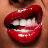 MAC Cosmetics Lipglass - Блеск для губ, 3 мл, оттенок Ruby Woo — фото 3