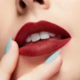 MAC Cosmetics Locked Kiss Ink 24HR Lipcolour - Долговременная матовая помадка в жидкой форме оттенок Poncy, 4 ml — фото 5