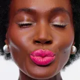 ZOEVA Pout Perfect Lipstick Pencil - Помада в карандаше оттенок Olivia, 4 g — фото 4