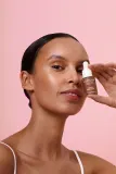 Lumene Invisible Illumination Instant Glow - Бронзатор в жидкой текстуре оттенок Deep Glow, 15 ml — фото 3