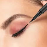 ARTDECO Sensitive Fine Liner - Подводка для глаз в жидкой форме оттенок 256.1 Black, 1 ml — фото 2
