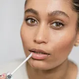 WONDERSKIN Wonder Blading Top Gloss - Увлажняющий блеск для губ, 4 ml — фото 3