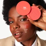 3INA The No-Rules Powder - Многофункциональный косметический продукт для макияжа глаз, губ и лица оттенок 232 - Hot coral, matte, 8 g — фото 2