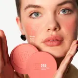 3INA The No-Rules Powder - Многофункциональный косметический продукт для макияжа глаз, губ и лица оттенок 210 - Light coral, matte, 8 g — фото 2