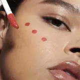 MAC Cosmetics Strobe Liquid Blush - Румяна в жидкой форме оттенок Apricot Jelly, 4 ml — фото 4