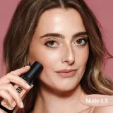 Nudestix Tinted Cover - Легкий тональный фон с эффектом сияния, придающий естественный вид, 25 мл, оттенок Nude 2.5 — фото 3