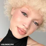 Smashbox Metallic Eyeliner - Металлический подводка для глаз оттенок Molten, 0 g — фото 6