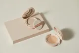 thim Luminous Skin Cushion - Долговременная основа в губке для сияния и увлажнения оттенок 21 Light Beige, 15 g — фото 5