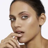MAC Cosmetics Strobe Cream - Увлажняющий крем с осветляющим эффектом оттенок Goldlite, 50 ml — фото 6