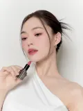 MUZIGAE MANSION Moodwear Blur Lipstick - Матовая помада для губ, увлажняющая оттенок 006 Ruffle, 4 g — фото 4