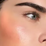 ZOEVA Velvet Love Liquid Highlighting Blush - Румяна в жидкой форме с эффектом осветления, 13 мл, оттенок Peach Nectar — фото 3