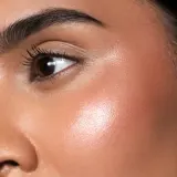 ZOEVA Velvet Love Liquid Highlighting Blush - Румяна в жидкой форме с эффектом осветления, 13 мл, оттенок Peach Nectar — фото 4